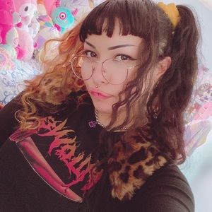 Meet your Posher, Samantha